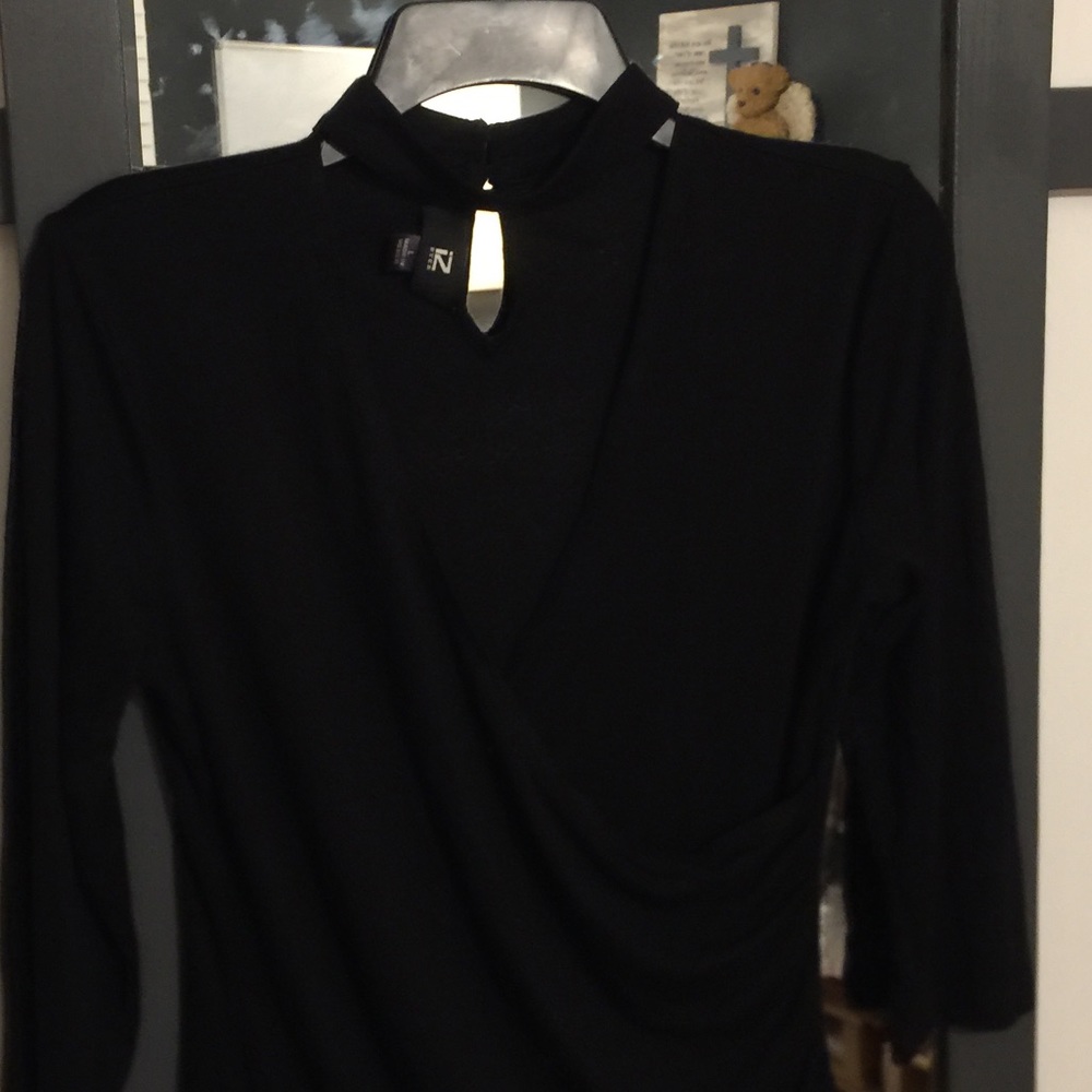 Black L blouse low cut